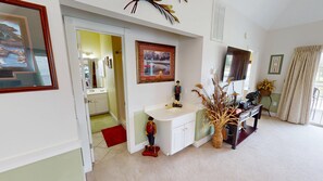 Interior - Magnolia Place 4741-304 (Myrtle Beach)
