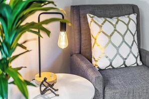 Interior - Wailea Luxury Retreat Walk to Beach & Shops (Kihei)
