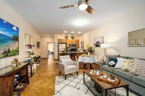 Interior - Wailea Luxury Retreat Walk to Beach & Shops (Kihei)