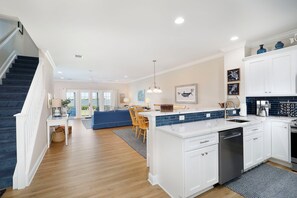 Interior - Waterfront Luxury Villa With Sunset Views and Boat Slip (Marathon)
