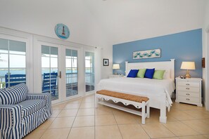 Interior - Waterfront Luxury Villa With Sunset Views and Boat Slip (Marathon)