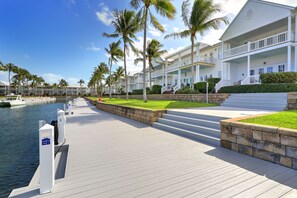 Interior - Waterfront Luxury Villa With Sunset Views and Boat Slip (Marathon)