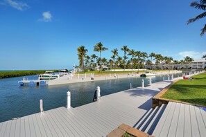 Interior - Waterfront Luxury Villa With Sunset Views and Boat Slip (Marathon)