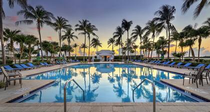 Waterfront Luxury Villa With Sunset Views and Boat Slip