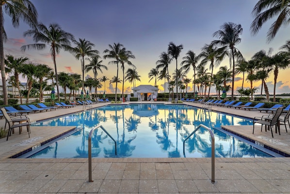 Pool - Waterfront Luxury Villa With Sunset Views and Boat Slip (Marathon)