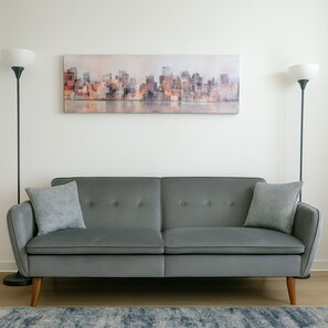 Front of property - Modern,a+location,workerfriendly,pool,gym,kingbed (Sherman)