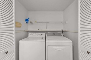 Interior - Windsor Court 11C (Myrtle Beach)
