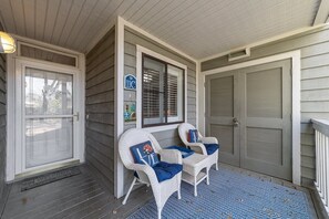 Interior - Windsor Court 11C (Myrtle Beach)