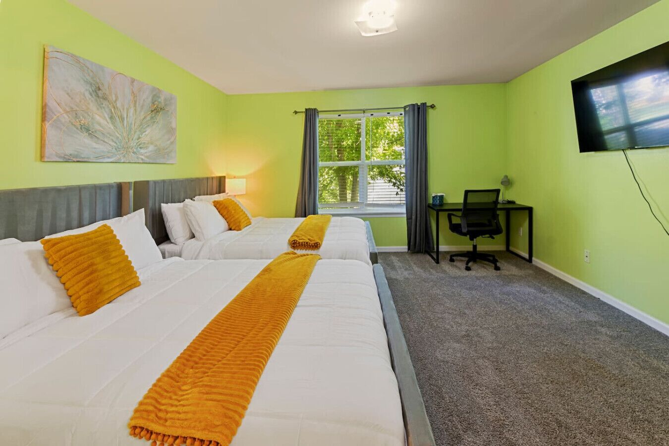 المنشأة من الداخل