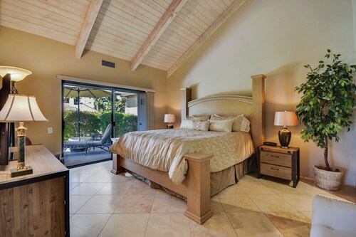 Elegant Lakeside Villa