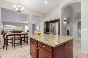 Interior - Baylor Gilbert (Gilbert)