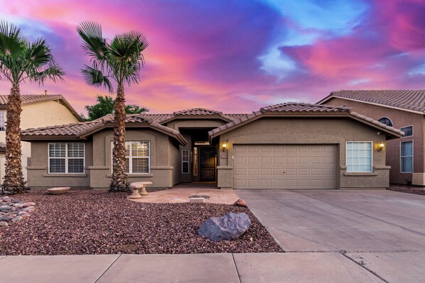 المنشأة من الداخل