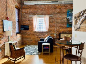 Front of property - Kenny (Nashville)