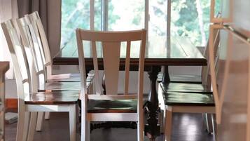 Chalet (1 Bedroom) | Interior