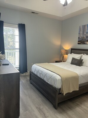 Interior - Deja Blue @ World Tour Golf (Myrtle Beach)