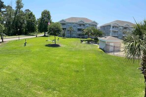 Interior - Captains Quarters Bright 2BR Pet-friendly Beach Condo w/ Coastal Decor & Relaxed Vibes (Myrtle Beach)