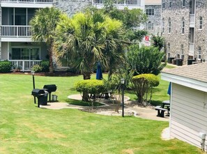 Interior - Captains Quarters Bright 2BR Pet-friendly Beach Condo w/ Coastal Decor & Relaxed Vibes (Myrtle Beach)