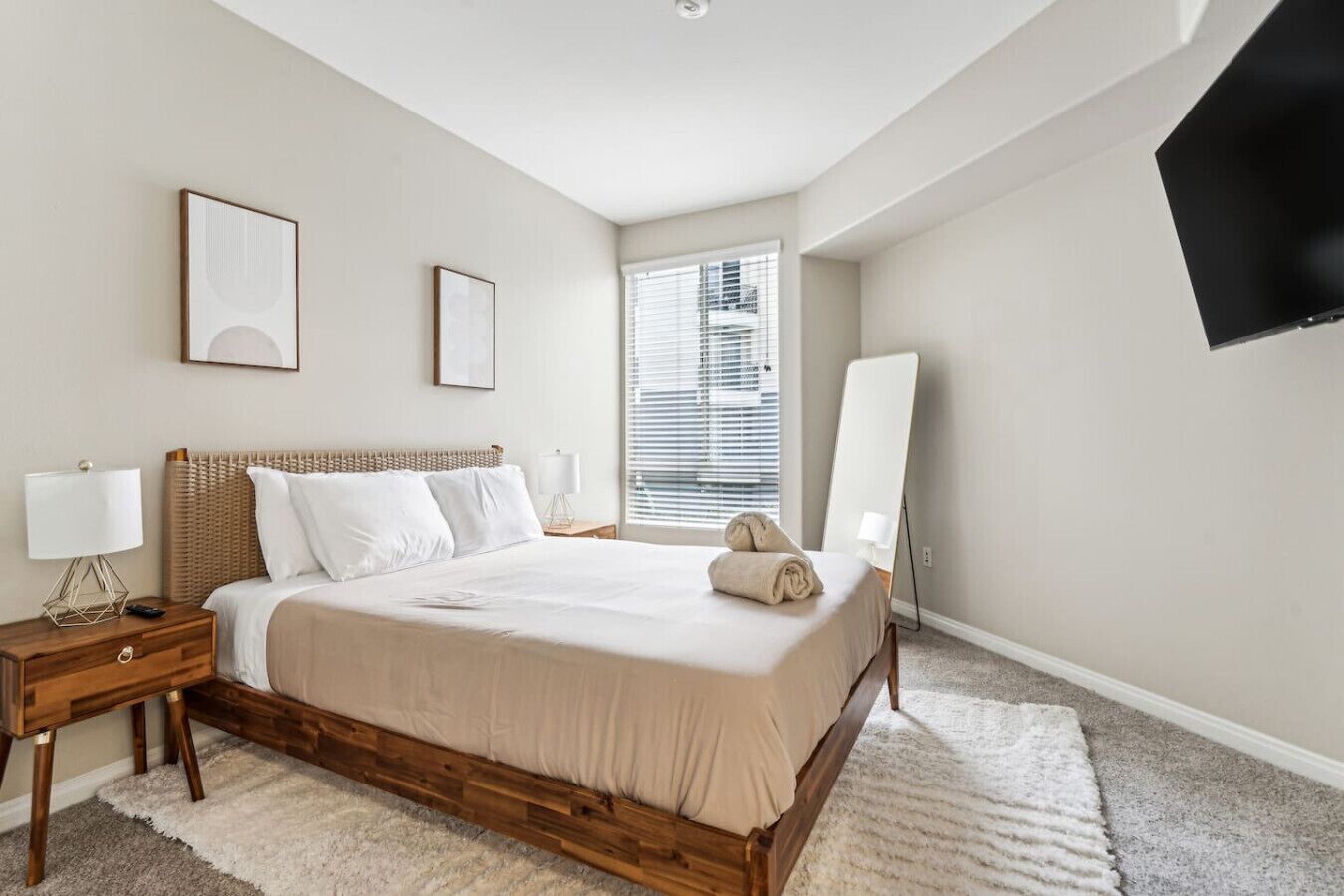 المنشأة من الداخل