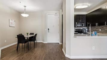Apartment (1 Bedroom) | Interior