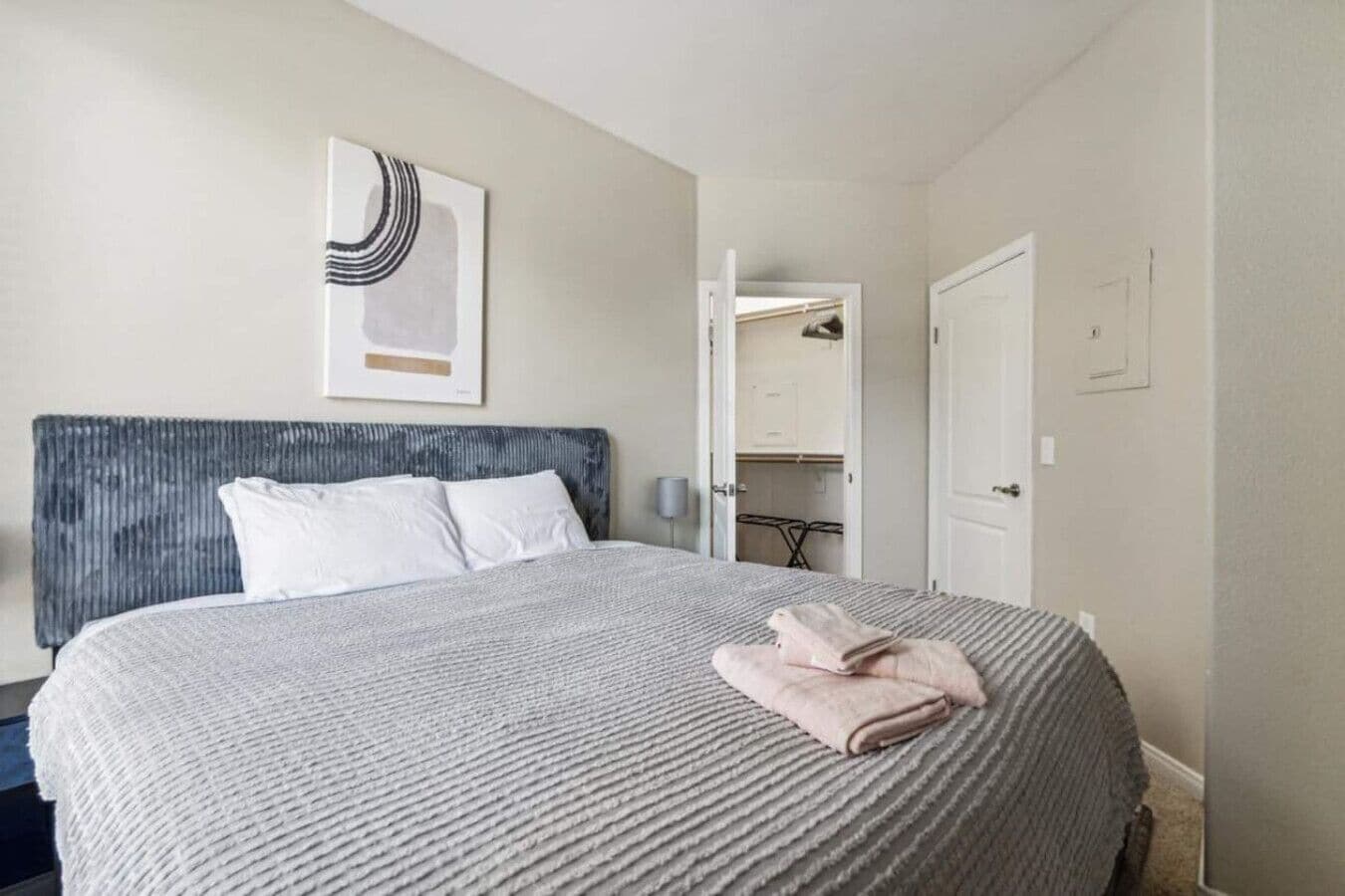 Apartment (1 Bedroom) | Interior