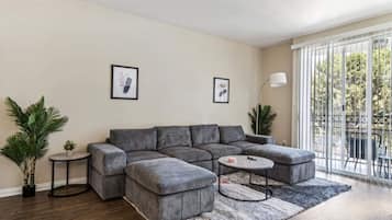 Apartment (1 Bedroom) | Interior