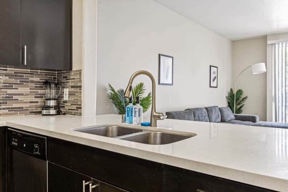 Cozy Marina Hideaway Gym, Pool & Spa Central