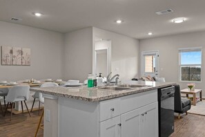 Interior - Marbella Lane - Amazing 4BR Lakeview Home (Austin)