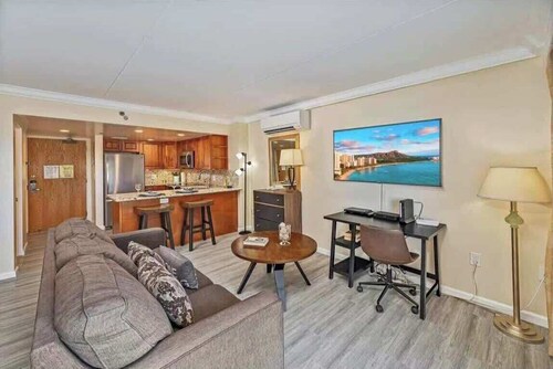 Marbella Lane - Ocean Marina View Ilikai Hotel