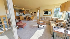 Interior - Mt Bachelor Village 324 A SR (Bend)