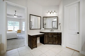House (5 Bedrooms) | Interior - Kingsford House (Frisco)