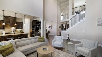 Talo (5 Bedrooms) | Sisätilat