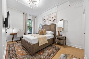 Interior - 2BR 2BA in Historic Brownstone Near Subway (New York)