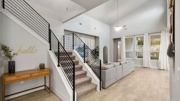 House (4 Bedrooms) | Front of property