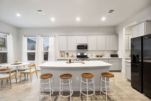 Nhà (4 Bedrooms) | Nội thất