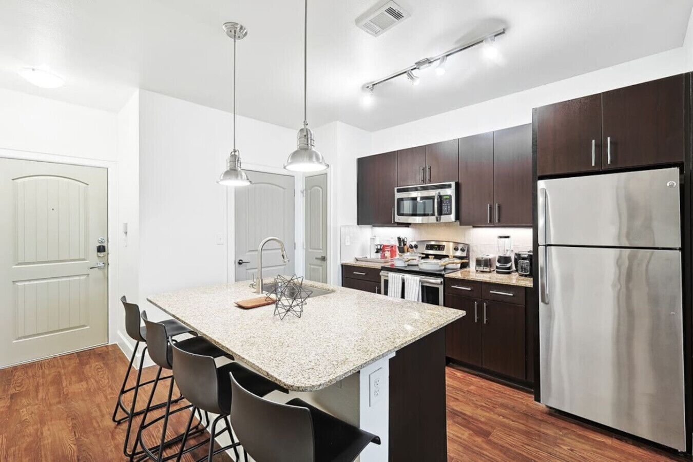 Apartment (1 Bedroom) | Interior