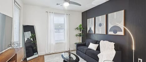 Apartment (2 Bedrooms) | Front of property