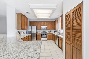 บ้านพัก (4 Bedrooms) | ภายใน