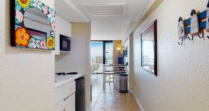 Hawaiian Inn 422