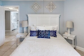 Interior - Sunglow Resort 404 - Peer at the Pier (Daytona Beach Shores)