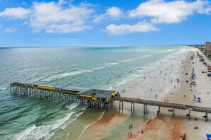 Interior - Sunglow Resort 404 - Peer at the Pier (Daytona Beach Shores)