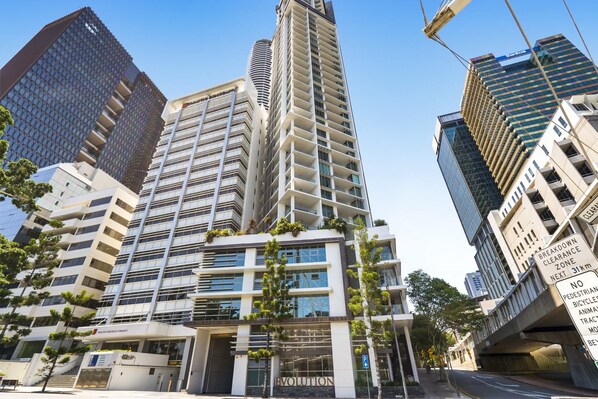 Exterior - Brisbane City Retreat with Private Balcony (Brisbane City)