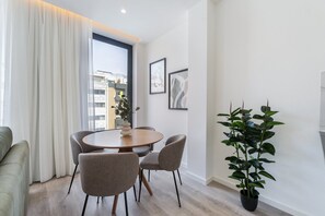 Dining - GuestReady - Peaceful retreat in Matosinhos (Matosinhos)