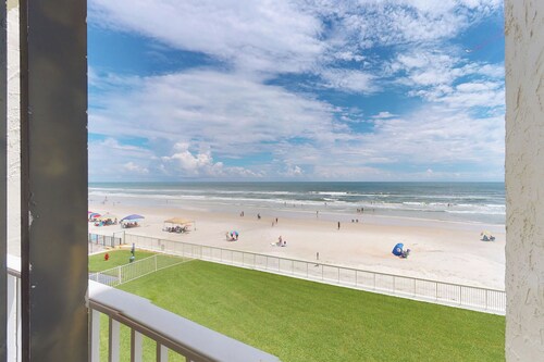 Castle Reef 302 - Sea La Vie