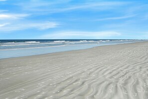 Interior - Point East 302 -just Beachy (New Smyrna Beach)