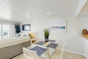 Interior - Point East 302 -just Beachy (New Smyrna Beach)