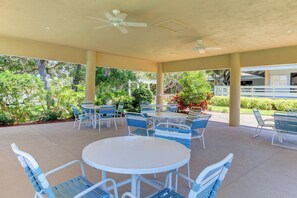 Interior - Sea Woods Condo 131 - Coastal Hide Away (New Smyrna Beach)