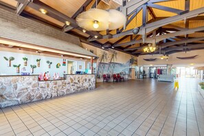 Interior - Hawaiian Inn 322 (Daytona Beach Shores)