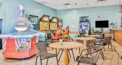 Hawaiian Inn 322