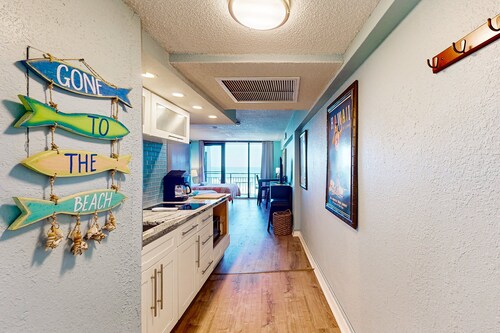 Hawaiian Inn 322