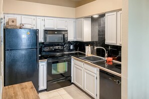 Interior - Ocean Club At Turtle Mound 206 - Siesta Breeze (New Smyrna Beach)